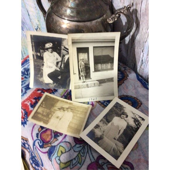 1920’s Antique Bundle of Snapshots Photos Black & White Small Vintage Photos - Picture 2 of 9